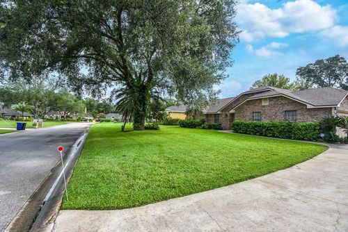 24 Lake Vista Way, ORMOND BEACH, FL, 32174-6785 | Card Image