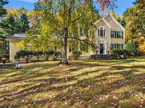 415 Trimtown Road, Scituate, RI, 02857 | Card Image