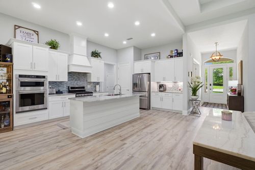 7703 Freesia Cir, Navarre, FL, 32566-7387 | Card Image