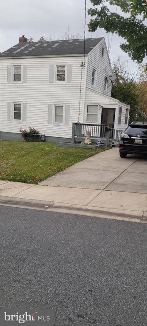 4113 Beall St, HYATTSVILLE, MD, 20784-2623 | Card Image