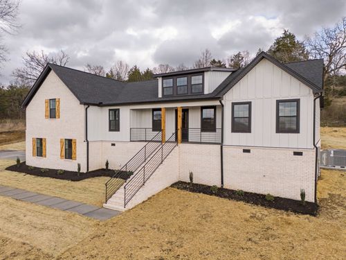 445 Bridle Path Ln, Hartsville, TN, 37074-3486 | Card Image