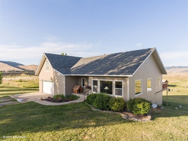 106 Upper Reservoir Rd, House other with 6 bedrooms, 5 bathrooms and null parking in Lonepine MT | Image 25