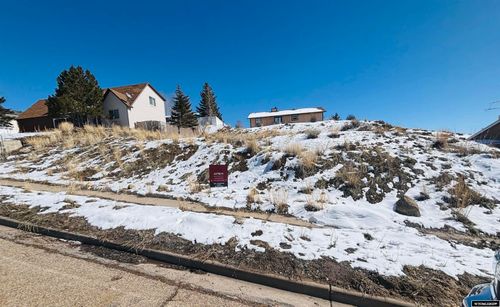 213 Grand View Cir, Evanston, WY, 82930-5618 | Card Image