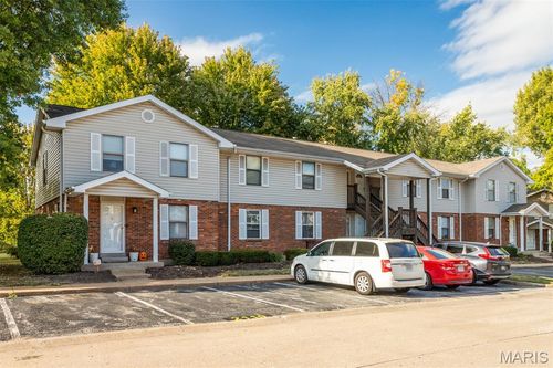 2112 New Sun Dr, Florissant, MO, 63031-2774 | Card Image