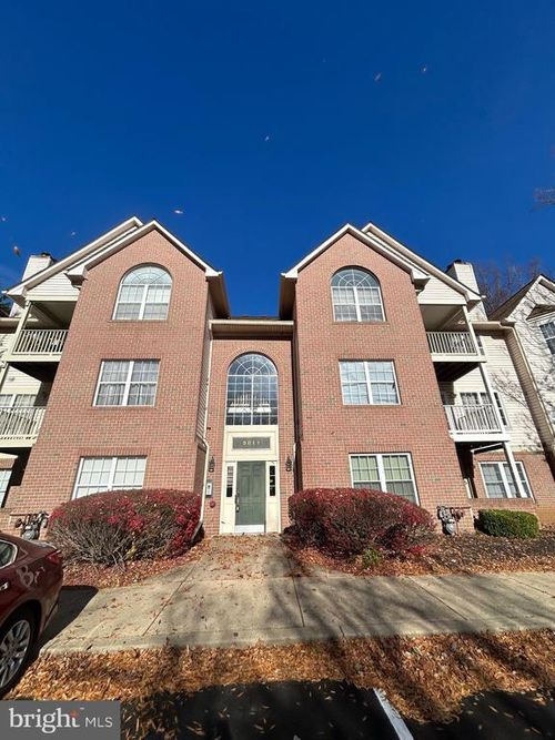 apt-104-9811 Lake Pointe Ct, UPPER MARLBORO, MD, 20774-4718 | Card Image