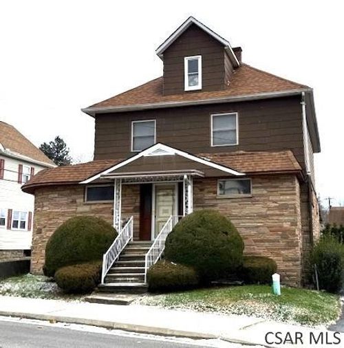 800 Main St, Windber, PA, 15963-2624 | Card Image