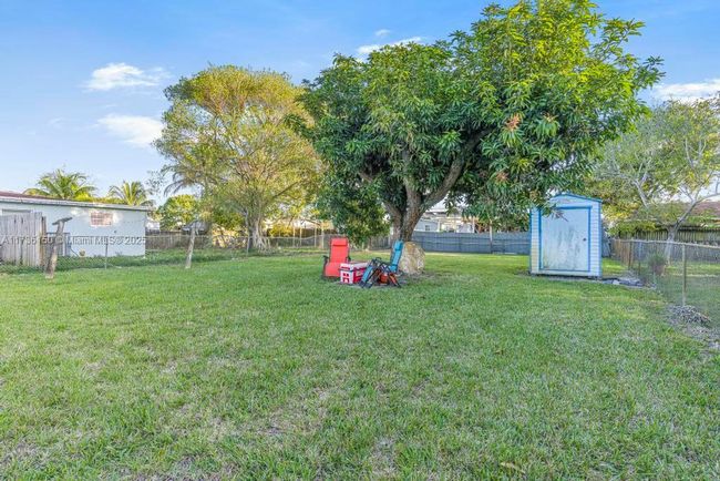 5320 Sw 18 Th St, House other with 3 bedrooms, 1 bathrooms and null parking in West Park FL | Image 17