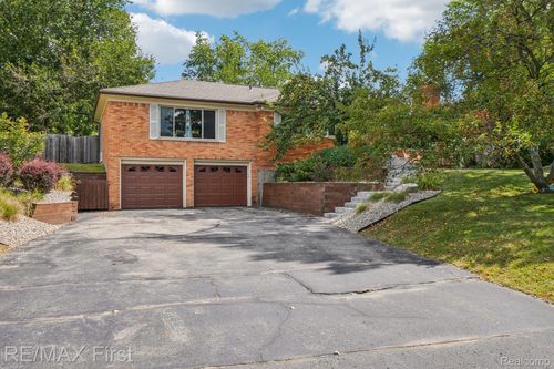 6024 Overlook, Clarkston, MI, 48346-2053 | Card Image