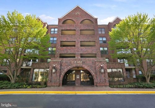 207-2100 Langston Blvd, ARLINGTON, VA, 22201-3555 | Card Image