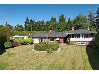 695 Burley Dr, House other with 3 bedrooms, 2 bathrooms and 6 parking in West Vancouver BC | Image 1