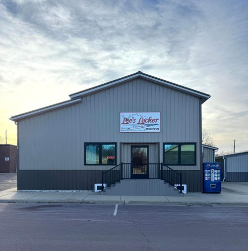 170 S 3rd Ave, Lismore, MN, 56155-1106 | Card Image