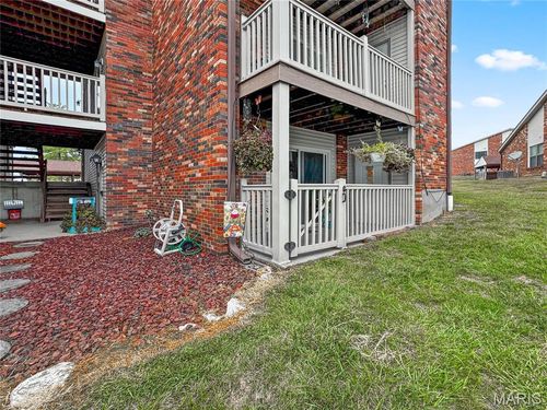 1 Meadow Rdg E, Columbia, IL, 62236-2501 | Card Image