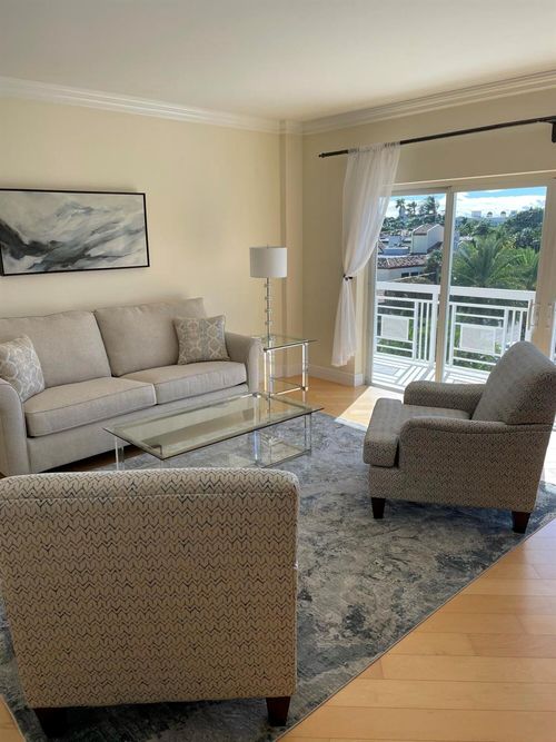 apt-402-250 Bradley Pl, Palm Beach, FL, 33480-3787 | Card Image