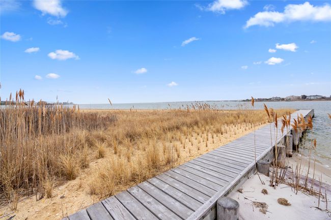 11 - 274 Dune Rd, Condo with 1 bedrooms, 1 bathrooms and null parking in Southampton NY | Image 23