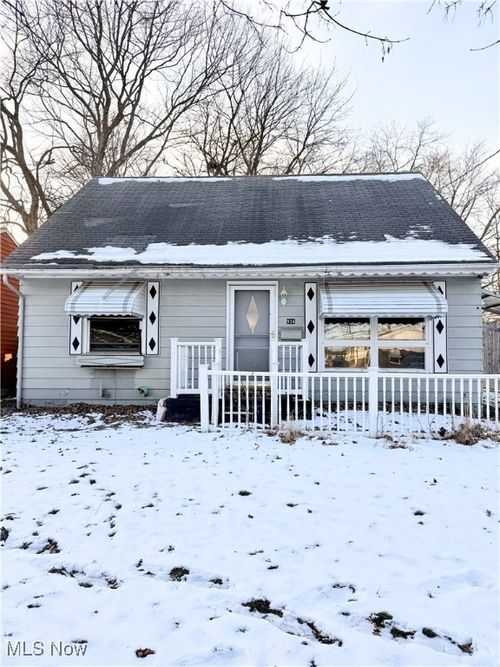 934 Nevin St, Akron, OH, 44310-3413 | Card Image