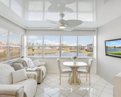 205-9580 Sunrise Lakes Blvd, Sunrise, FL, 33322-6138 | Card Image