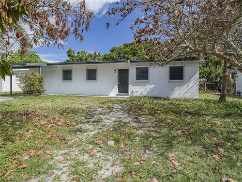 734 5th Pl Sw, Vero Beach, FL, 32962-4517 | Card Image