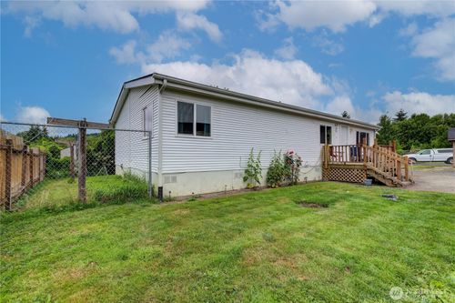 2614 48th Ave, Longview, WA, 98632-5120 | Card Image