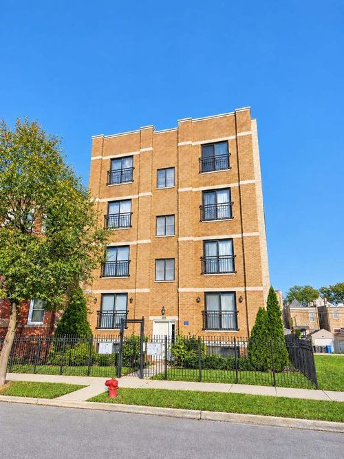 2s-4925 S Forrestville Ave, Chicago, IL, 60615-2481 | Card Image