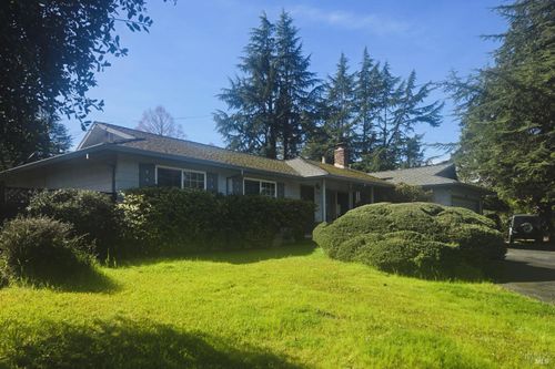 7149 Lynch Rd, Sebastopol, CA, 95472-4412 | Card Image
