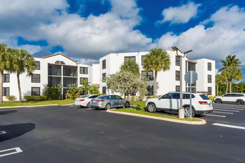 apt-103-210 Lake Pointe Dr, Oakland Park, FL, 33309-3539 | Card Image