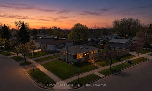 56 Ashbury Ave, London, ON, N6E1T1 | Card Image