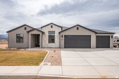 4535 W 200 N, Cedar City, UT, 84720-2024 | Card Image