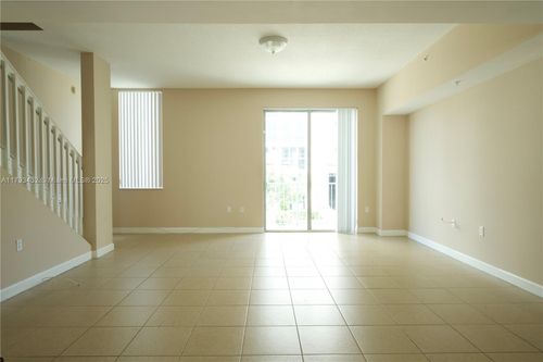 th105-2150 Van Buren St, Hollywood, FL, 33020-7334 | Card Image
