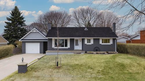 219 Kingsway St, Kincardine, ON, N2Z1G2 | Card Image