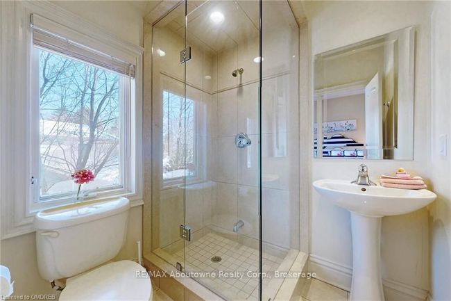 2094 Elmhurst Ave, House other with 5 bedrooms, 8 bathrooms and 10 parking in Oakville ON | Image 32