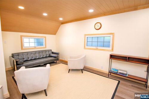 763 River Rd, Teaneck, NJ, 07666-1619 | Card Image