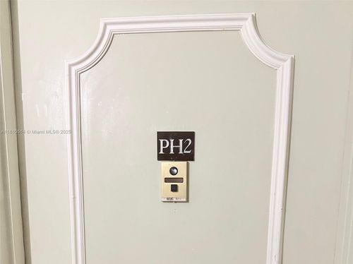 ph2-1300 Saint Charles Pl, Pembroke Pines, FL, 33026-3368 | Card Image