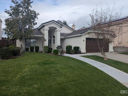 10304 Crandon Park Drive, Bakersfield, CA, 93312 | Card Image