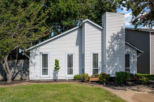 1425 Oak Knoll Ct, Virginia Beach, VA, 23464-7949 | Card Image