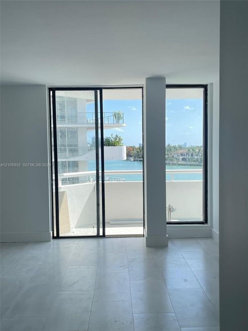 4d-6820 Indian Creek Dr, Miami Beach, FL, 33141-3868 | Card Image