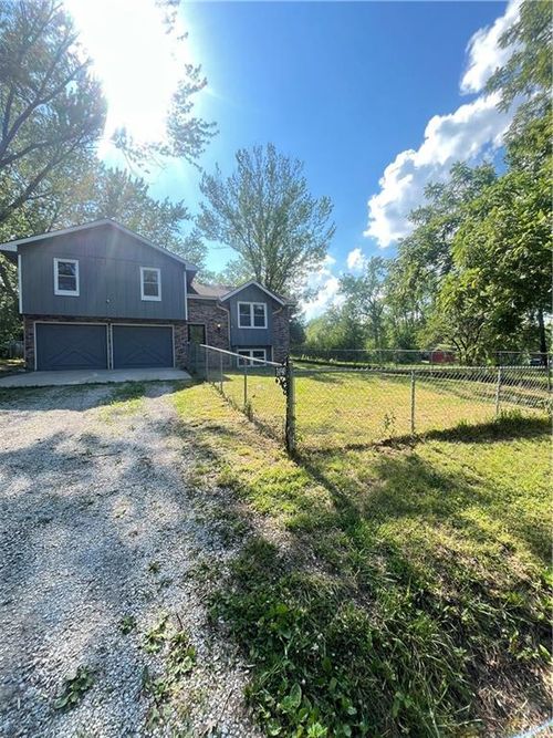 14948 Lakeside Dr, Excelsior Springs, MO, 64024-6279 | Card Image