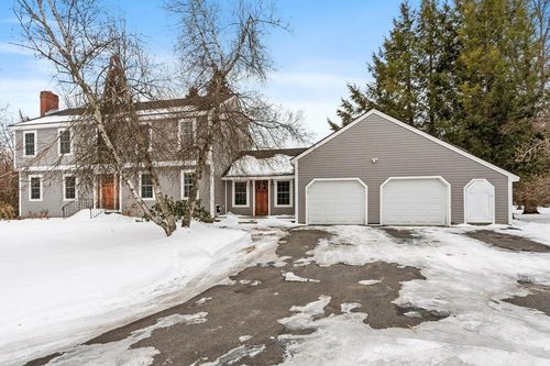 90 Tuttle Rd, Sterling, MA, 01564-2102 | Card Image