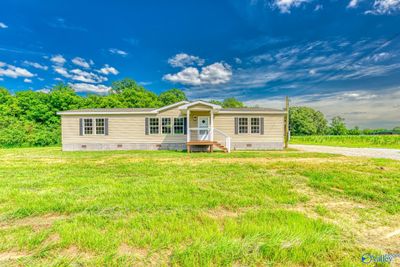 1835 County Road 97, Home with 3 bedrooms, 2 bathrooms and null parking in Rogersville AL | Image 1