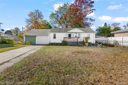 6627 Mayburn St, Dearborn Heights, MI, 48127-2265 | Card Image