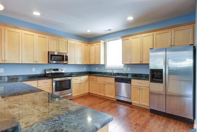 749 Country Green Rd, House other with 3 bedrooms, 2 bathrooms and null parking in CHARLOTTESVILLE VA | Image 3