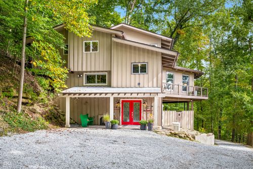 3303 S Mcgowan Rd, Bloomington, IN, 47401-8845 | Card Image