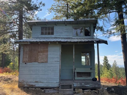 84XX N Lodge Pole Ln, Chattaroy, WA, 99003 | Card Image