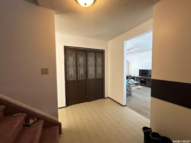 502 Busteed St, House other with 6 bedrooms, 4 bathrooms and 6 parking in Kerrobert SK | Image 7