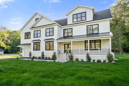 2 Spring Meadow Dr, Southborough, MA, 01772-1948 | Card Image