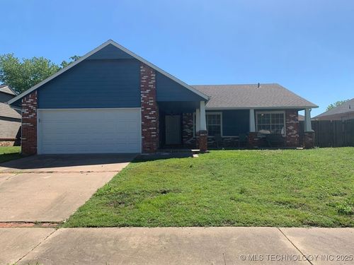 8231 N 127th East Ave, Owasso, OK, 74055-6246 | Card Image