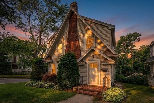 1200 Brook Rd, Milton, MA, 02186-4106 | Card Image