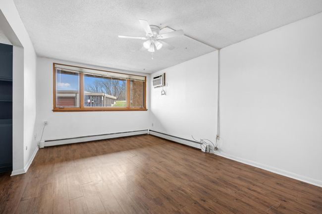 Living, heat is included with HOA | Image 4