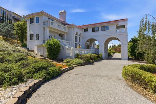 7042 Elmsdale Dr, San Jose, CA, 95120-3224 | Card Image