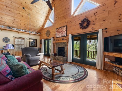 462 Deep Woods Ln, Saluda, NC, 28773-4500 | Card Image