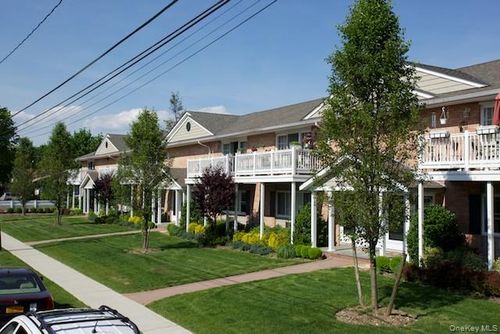 i82a-766 Nicolls Rd, Deer Park, NY, 11729-2814 | Card Image